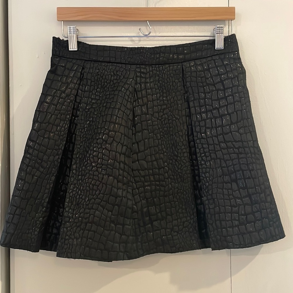 Romeo + Juliet Couture Textured Skirt